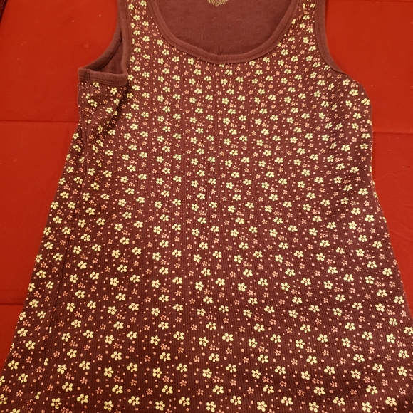 Cute purple tank and purple shorts - Picture 2 of 7